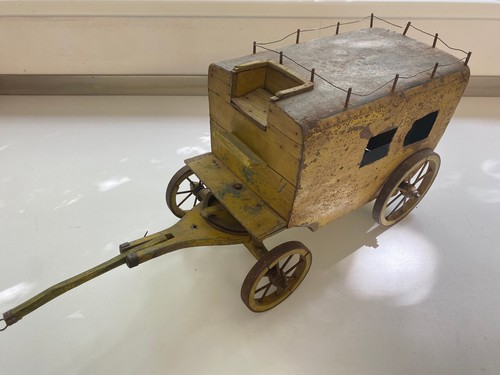 Antiker postwagen 72cm um - (?),